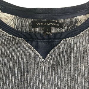 Banana Republic | Men's Navy Crewneck | Size S